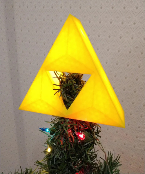 3D-gedruckter Triforce-Baumschmuck mit Lichtern