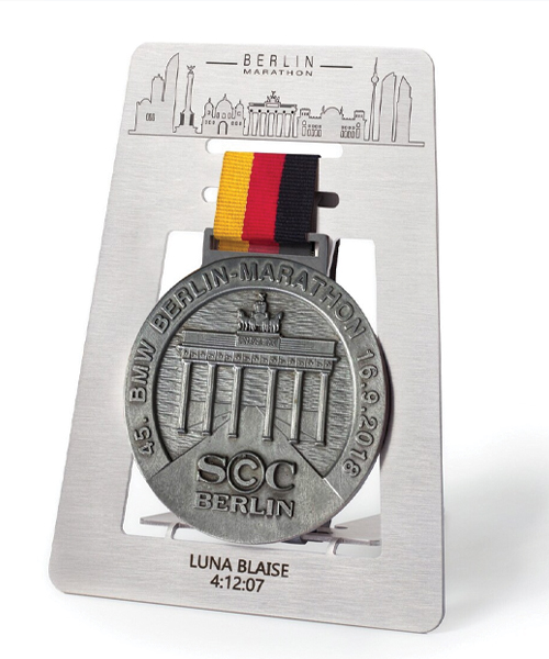 Berlin Marathon Medaillenanzeige