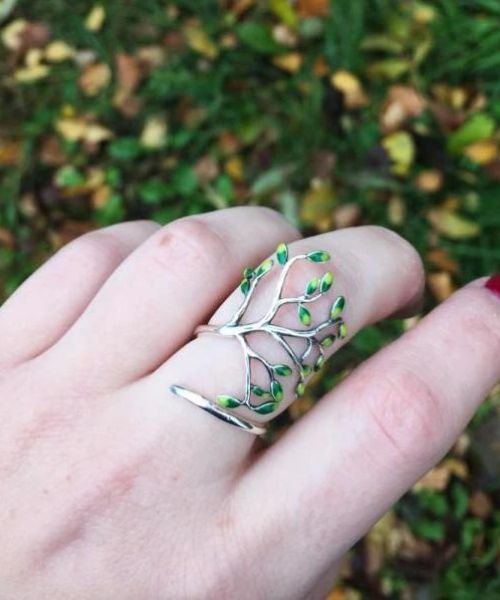 Eleganter Olivenbaum-Ring