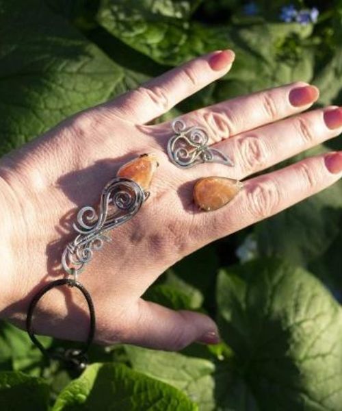 Set aus Ring und Anhanger Set aus Ring und Anhanger