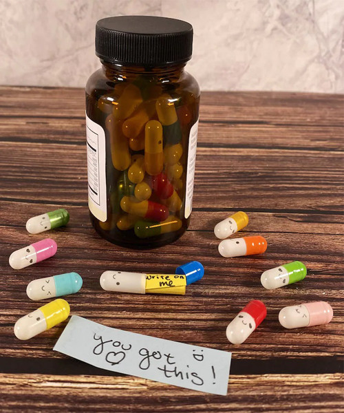 Vitamin Me-Briefe, die sie zum Lacheln bringen