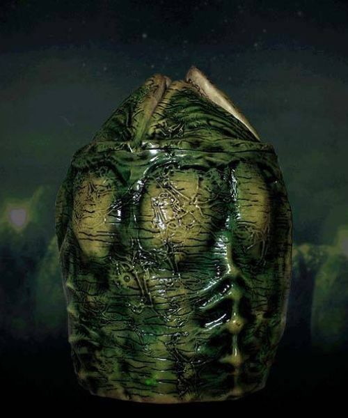 Bewegungsaktiviertes Alien-Ei