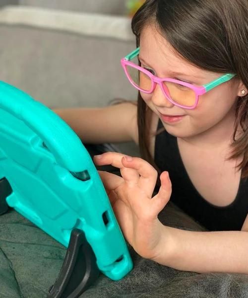 Flexible quadratische Silikonbrille mit blauem Lichtschutz für Kinder