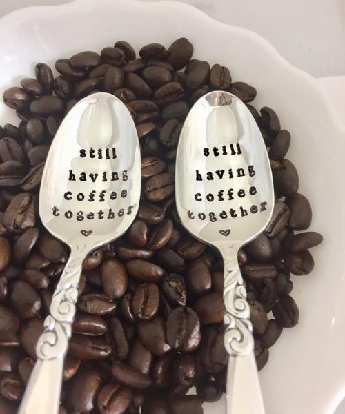 Immer noch gemeinsam Kaffee trinken Immer noch gemeinsam Kaffee trinken