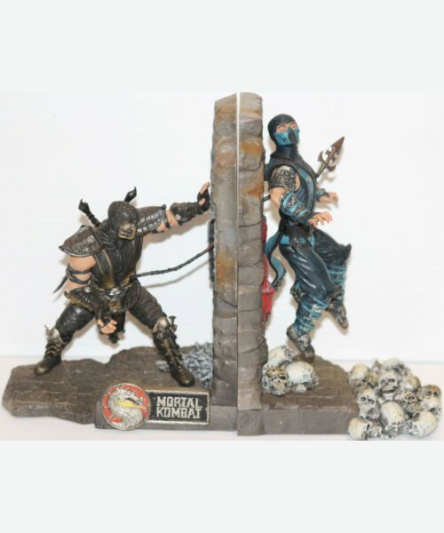 Mortal Kombat Buchstützen