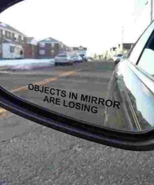 Objekte im Spiegel verlieren Abziehbild