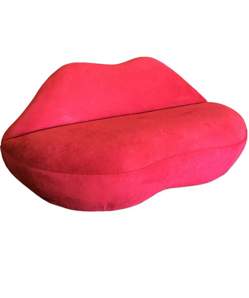  Rote Lippen Sofa
