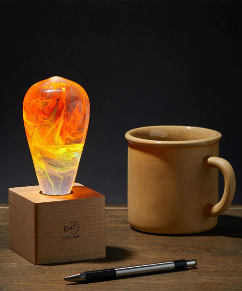 Tischlampe mit Nebeleffekt