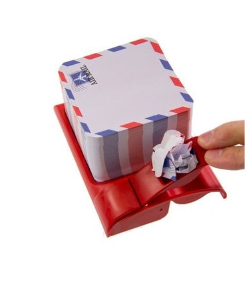 Zerknittertes Papier Katapult